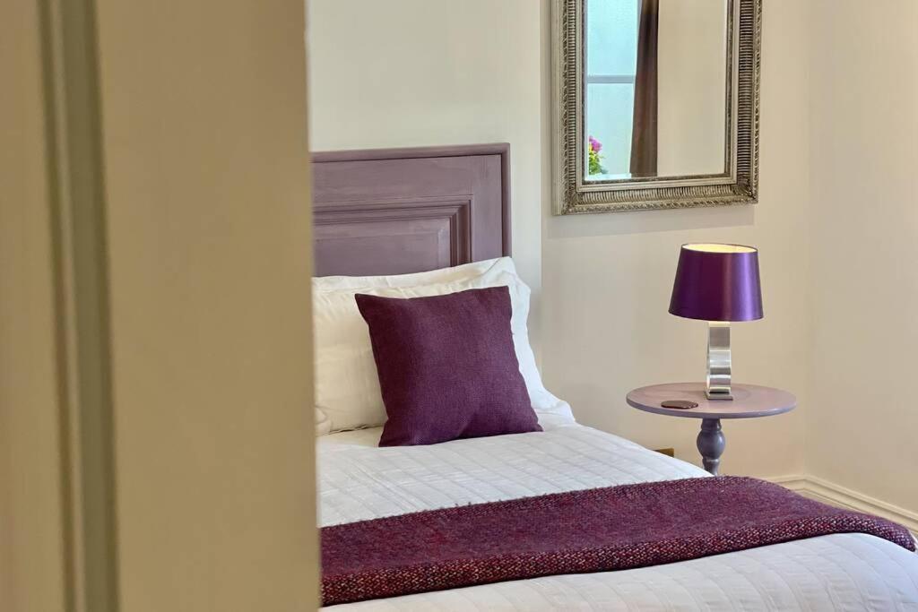 Lavender - Spacious Close To The Apartment *
