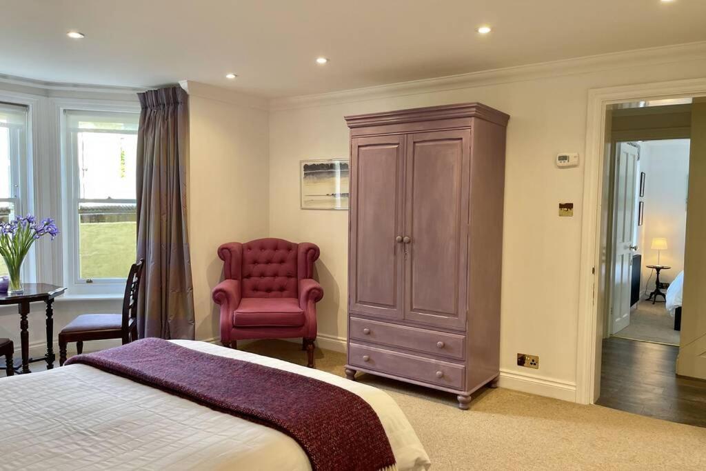 Lavender - Spacious Close To The
