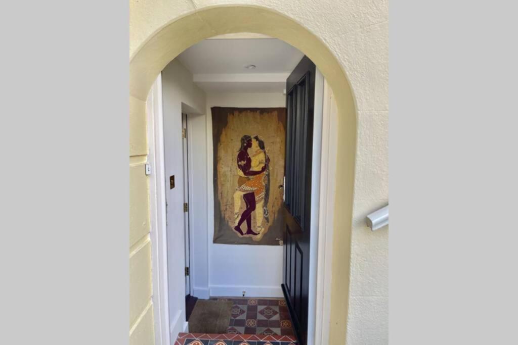 Lavender - Spacious Close To The * Deal
